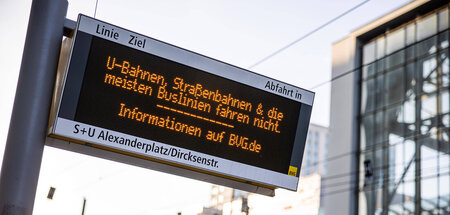 Nichts geht mehr bei den Berliner Verkehrsbetrieben am Donnersta... Nichts geht mehr bei den Berliner Verkehrsbetrieben am Donnersta...
