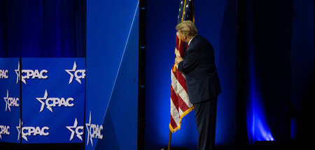 Lässt nichts im Dunkeln: Expräsident Trump auf dem Weg zu seiner...