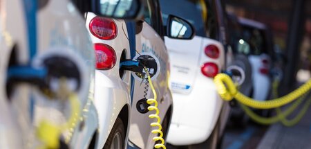 Flauer Absatz: Elektroautos stehen derzeit bei Käufern nicht in ...