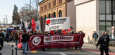 »Organisiert euch!« Die Demonstration gegen Rechtsruck, Ausbeutu...