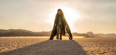 Wie eine friedliche Landschaft ließ sich sein Geist von allen Se...