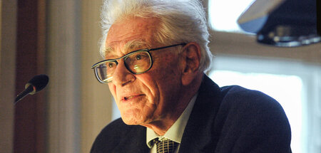 Es drängte ihn in die Praxis: Hans Heinz Holz Es drängte ihn in die Praxis: Hans Heinz Holz