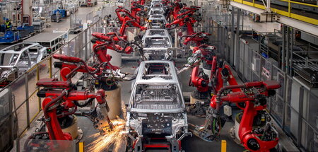 Branchenprimus: 2023 lag der Absatz von BYD bei mehr als drei Mi... Branchenprimus: 2023 lag der Absatz von BYD bei mehr als drei Mi...