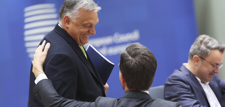 Ungarns Premier Viktor Orbán (l.) könnte sein Veto gegen die Ern... Ungarns Premier Viktor Orbán (l.) könnte sein Veto gegen die Ern...