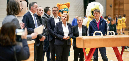 Wenn Sportpolitiker euphorisch werden: Bewegungsgipfel der Bunde...