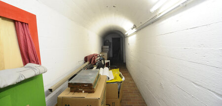 Nach dem Krieg ist vor dem Krieg? Alte Schutzbunkeranlage in Dui...