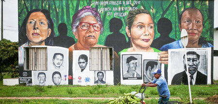 Wandgemälde in Gedenken der Opfer des jahrzehntelangen Bürgerkri...