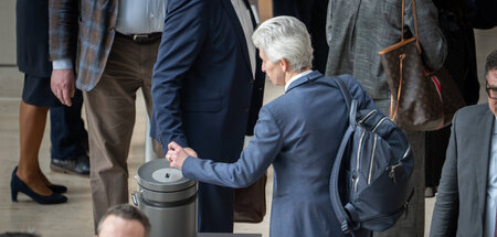 Stimmt wie angekündigt für den CDU/CSU-Antrag: Marie-Agnes Strac...