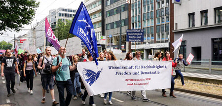 Demonstration gegen die Militarisierung der Lehre am 11. Juli 20...