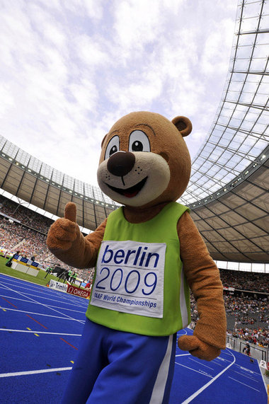 »Unendlich viele Dumme« und ein Bärchen, Sonntag in Berlin