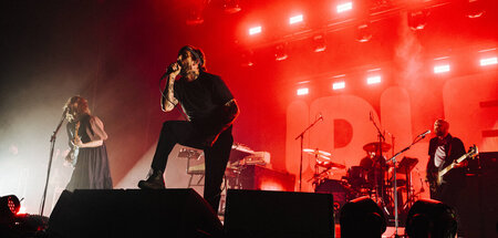 »My mother worked 17 hours 7 days a week« – Idles (Berlin, Max-S...