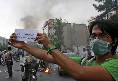 Rebellion in grün – Anhänger Mussawis am Wochenende in Teheran
