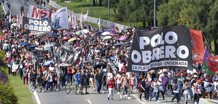 Demonstranten am Montag in La Plata