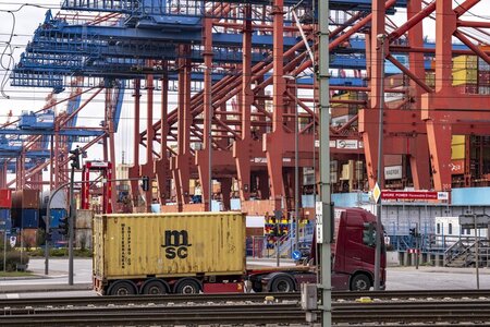 Man stelle sich vor: Der Gewinn des Logistikunternehmens würde n...