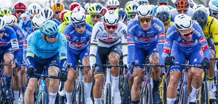 Rivalen der Straße: Mathieu van der Poel und Jasper Philipsen (r...