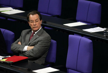 Rentenalter rauf, Löhne runter - Müntefering will's auf seine al...