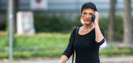 Sahra Wagenknecht vor einer Lesung in ihrer Geburtsstadt Jena (2...