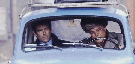 Zwei Männer, eine Mission: James Bond (Pierce Brosnan, l.) und C...