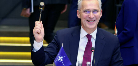 Gute Miene zum bösen Spiel: NATO-Generalsekretär Stoltenberg bei...
