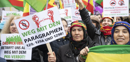 Paragraphen der Repression: 129 a und 129 b (Berlin, 26.11.2022)
