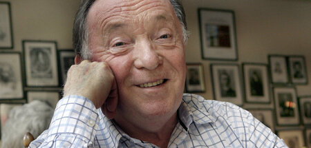 Schauspieler Peter Sodann im Café des Neuen Theaters