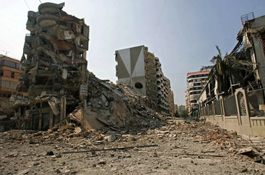 Nach der Bombarierung: Beiruter Vorstadt am Dienstag