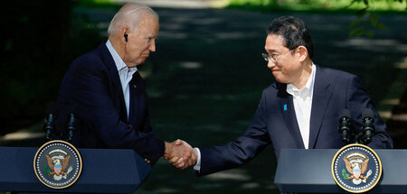 US-Präsident Biden (l.) will Japans Premier Kishida in immer neu...