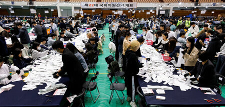 Auszählung in Seoul: Regierungsgegner legen zu, aber für einen P...