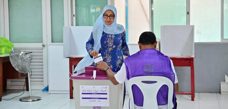 Stimmabgabe in Malé: Die jüngsten Wahlen waren auch eine Richtun...