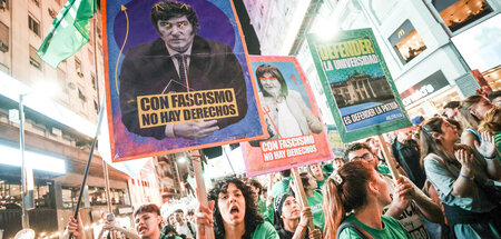 Massenproteste gegen Milei am Dienstag in Buenos Aires Massenproteste gegen Milei am Dienstag in Buenos Aires