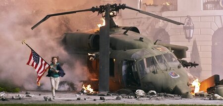 Sterne, Streifen, Frühdemenz: Emmerichs Actionblockbuster