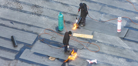 Machen jetzt schon zu viele Überstunden: Dachdecker in Wien