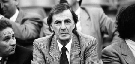 »Beim Fußball der Linken spielen wir nicht einzig und allein, um...