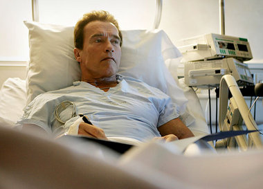 Auf dem Krankenbett: So angeschlagen wie Gouverneur Arnold Schwa...