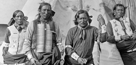 American Natives der Lakota wirkten in Buffalo Bills Wild-West-S...