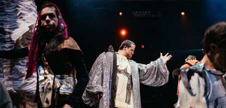 Der Charme eines Mittelaltermarkts beim Schlussverkauf: »Riesenh...