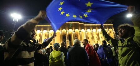 In die EU wollen in Georgien Regierung wie Opposition– ohne oder... In die EU wollen in Georgien Regierung wie Opposition– ohne oder...