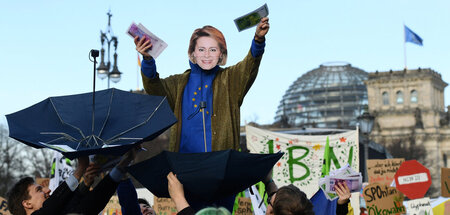 Protest gegen die konzernfreundliche Politik von EU-Kommissionsp... Protest gegen die konzernfreundliche Politik von EU-Kommissionsp...