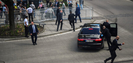 Dramatische Szene in Handlová: Ein Fotograf der Agentur Reuters ...