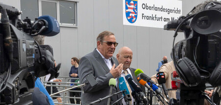 Die Verteidiger Roman von Alvensleben (l.) und Hans-Otto Sieg vo...