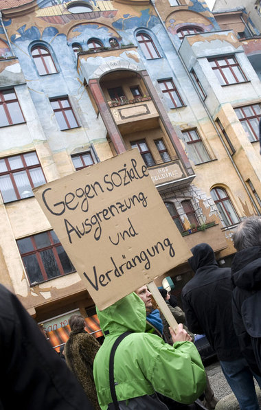 Demonstration gegen steigende Mieten im November 2008 in Berlin-...