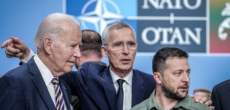 US-Präsident Joseph Biden, NATO-Chef Jens Stoltenberg und der uk...