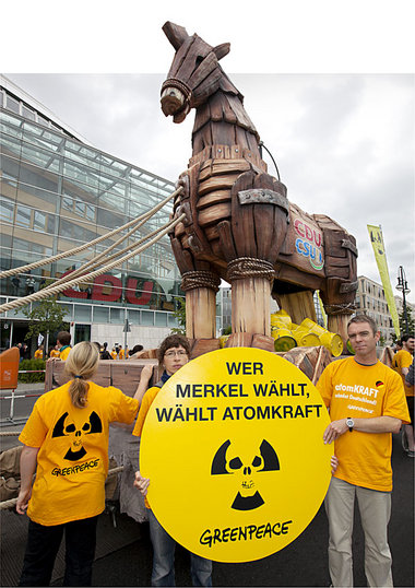 Greenpeace-Protest anläßlich der Vorstellung des CDU/CSU-Wahlpro...