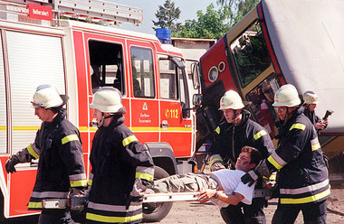 Der Ernstfall ist noch nicht eingetreten: Im Mai 2000 übten Feue...