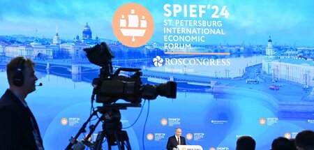 Der russische Präsident Putin während des Wirtschaftsforums in S...