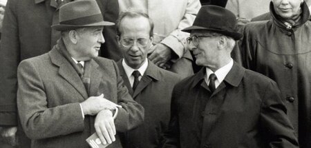 Keine Freunde: Michail Gorbatschow und Erich Honecker bei der Pa...