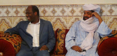 Altbekannter Strippenzieher: Ansar-Dine-Chef Iyad Ag Ghali (r.) ...