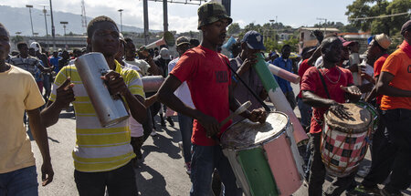 Haiti gibt seinen Freiheitswillen niemals auf: Protest vor der U...