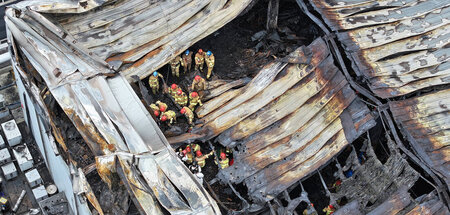 35.000 Batterien, normale Feuerlöscher: Fabrik in Hwaseong am Ta...
