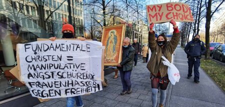 »Hätt’ Maria abgetrieben, wärt ihr uns erspart geblieben« (Münch... »Hätt’ Maria abgetrieben, wärt ihr uns erspart geblieben« (Münch...